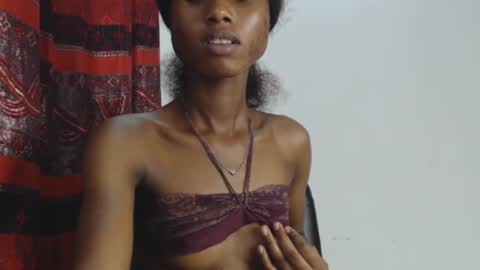 choco_petitqueen online show from 12, 12, 2024