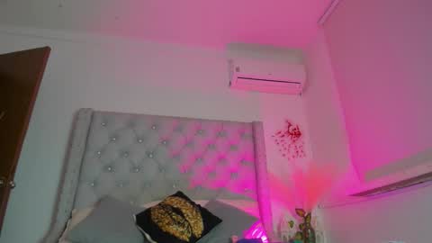 chocobunny1 online show from 12, 11, 2025