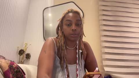 ChocolateCakeQueen online show from 2, 12, 2024