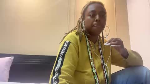 ChocolateCakeQueen online show from 5, 12, 2024