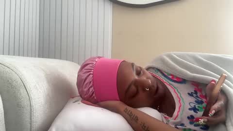 ChocolateCakeQueen online show from 24, 12, 2024