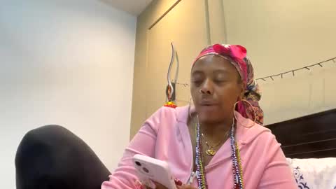 ChocolateCakeQueen online show from 3, 3, 2025