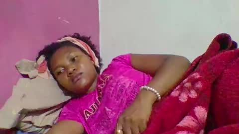 Snapshot of chololatblonde chatting on 1, 3, 2026 chololatblonde online show from 1, 3, 2026