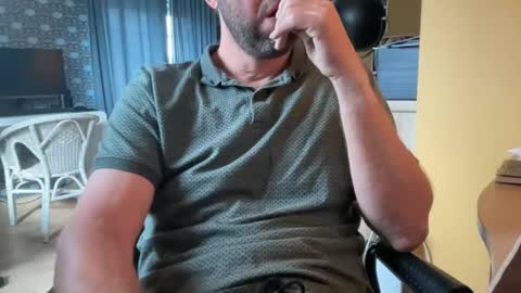 Snapshot of chris13abcd chatting on 9, 6, 2026 chris13abcd online show from 9, 6, 2026