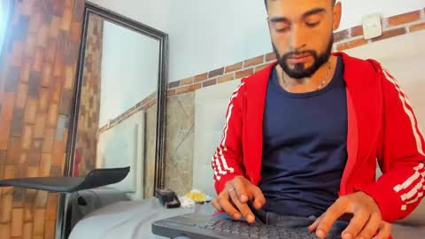 chris_kizz online show from 31, 12, 2024