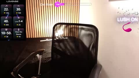 Snapshot of chris_magnum_ chatting on 14, 9, 2025 cris Twitter magnum101010 insta magnumc20 online show from 14, 9, 2025
