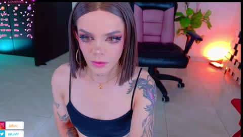 juli   Instagram july rv17 - Twitter juli rv17     online show from 26, 2, 2025