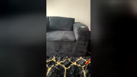 KING YAMMY online show from 6, 3, 2026