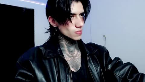 CHRIS  INDEPENT MODEL online show from 13, 2, 2025