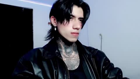 CHRIS  INDEPENT MODEL online show from 23, 2, 2025