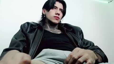 CHRIS  INDEPENT MODEL online show from 10, 3, 2025