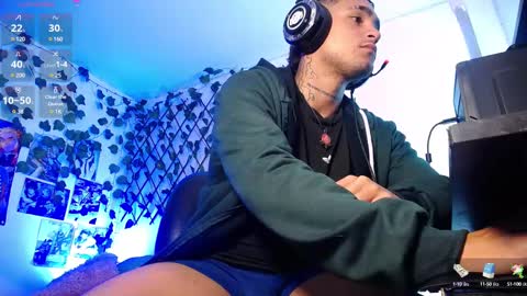 Snapshot of chriss_wg_ chatting on 20, 2, 2025 Christian Wang online show from 20, 2, 2025