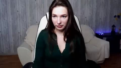 Christi online show from 4, 3, 2025