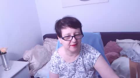 Christa online show from 27, 10, 2025