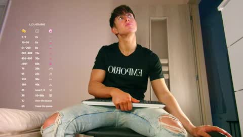 UPVOTE ME ------  ILL DO SOMETHING FOR FREE online show from 4, 12, 2025