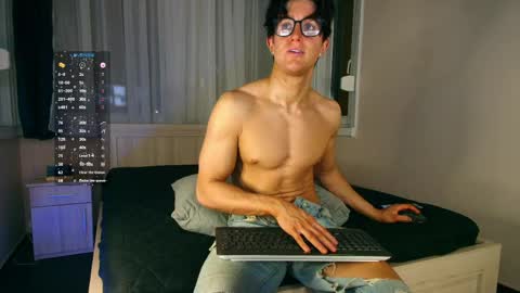 UPVOTE ME ------  ILL DO SOMETHING FOR FREE online show from 16, 4, 2026