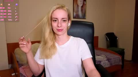 christihanson online show from 15, 7, 2026
