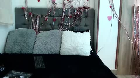 Snapshot of christiinemoore chatting on 22, 9, 2025 Christine Moore online show from 22, 9, 2025