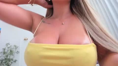 Hi im Christine online show from 15, 7, 2026