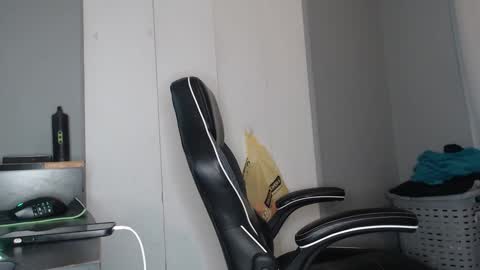 ChrisVacherx online show from 4, 12, 2024