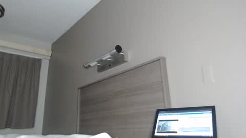 ChrisVacherx online show from 20, 1, 2025