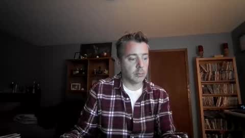 chrisw8121 online show from 17, 12, 2025