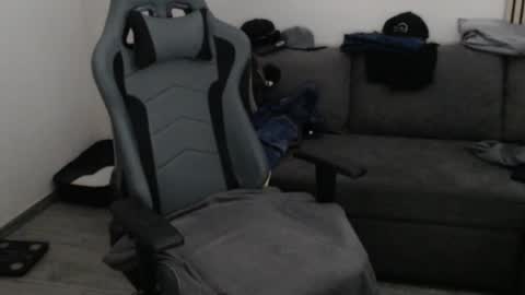 Chrizz online show from 9, 4, 2026