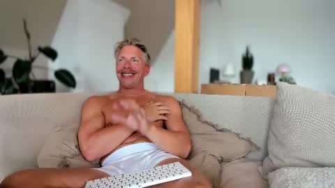 ChrisBang online show from 17, 6, 2026