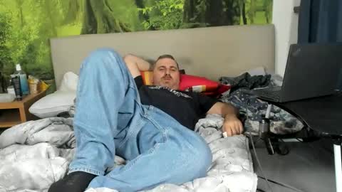 Snapshot of chubbydaddybear82 chatting on 9, 11, 2025 chubbydaddybear82 online show from 9, 11, 2025