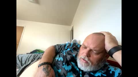 Snapshot of chubbyluvr42 chatting on 13, 11, 2025 chubbyluvr42 online show from 13, 11, 2025