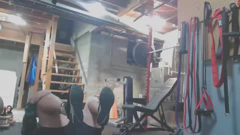 Chubbypumper online show from 11, 1, 2025