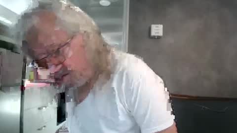 Snapshot of chuck3355257141 chatting on 29, 6, 2026 chuck3355257141 online show from 29, 6, 2026