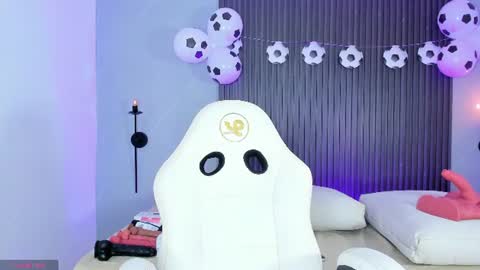 Snapshot of ciara_blake chatting on 24, 6, 2026 CIARA online show from 24, 6, 2026