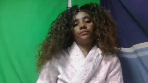 Snapshot of ciciazzhh chatting on 9, 5, 2026 ciciazzhh online show from 9, 5, 2026