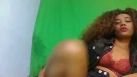 Snapshot of ciciazzhh chatting on 17, 5, 2026 ciciazzhh online show from 17, 5, 2026