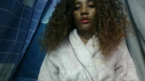 Snapshot of ciciazzhh chatting on 25, 5, 2026 ciciazzhh online show from 25, 5, 2026