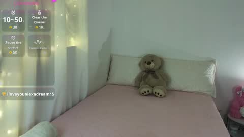 Snapshot of cielo_18d chatting on 7, 1, 2025 Mia online show from 7, 1, 2025