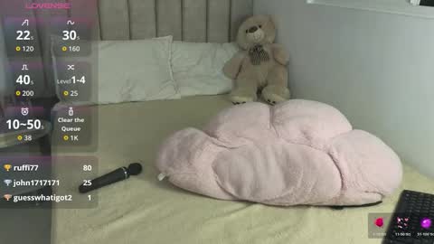 Snapshot of cielo_18d chatting on 28, 2, 2026 Mia online show from 28, 2, 2026