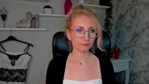 Cinderella online show from 24, 3, 2026