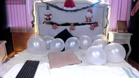 Snapshot of cindyolmos chatting on 23, 12, 2024 Cindy online show from 23, 12, 2024