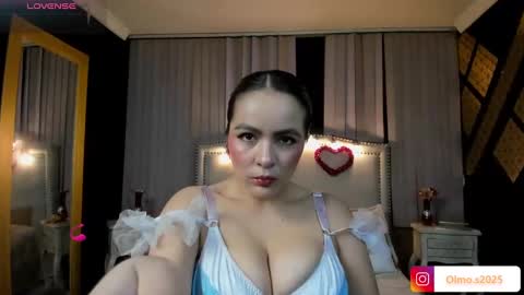 Snapshot of cindyolmos chatting on 11, 3, 2025 Cindy online show from 11, 3, 2025