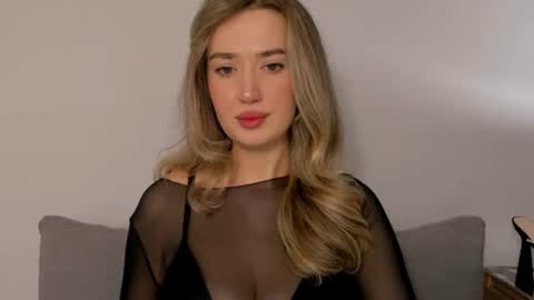 Snapshot of cindyprettywomen chatting on 21, 10, 2025 cindyprettywomen online show from 21, 10, 2025