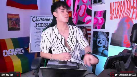 David     Independent Model online show from 6, 12, 2024