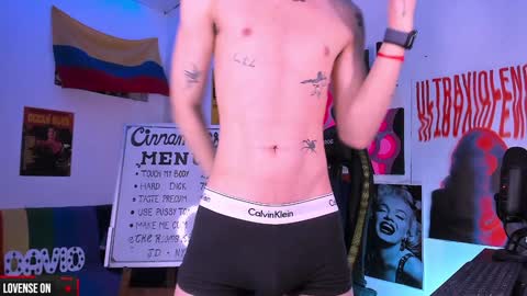 David     Independent Model online show from 29, 12, 2024