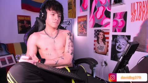 David     Independent Model online show from 7, 2, 2025