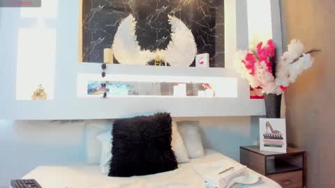 Cinthya  online show from 29, 9, 2025