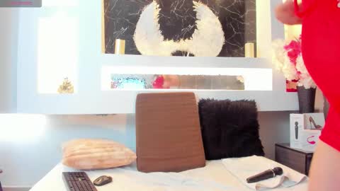 Cinthya  online show from 20, 11, 2025