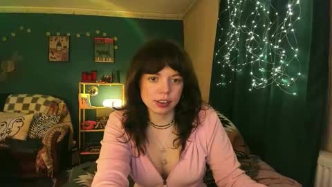 Snapshot of clancyosbourne chatting on 15, 2, 2026 Clancy online show from 15, 2, 2026