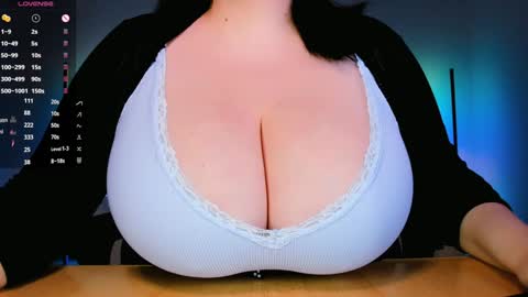 Clara  online show from 1, 2, 2025