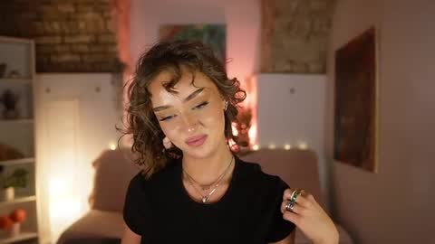 Clara smile online show from 23, 2, 2025